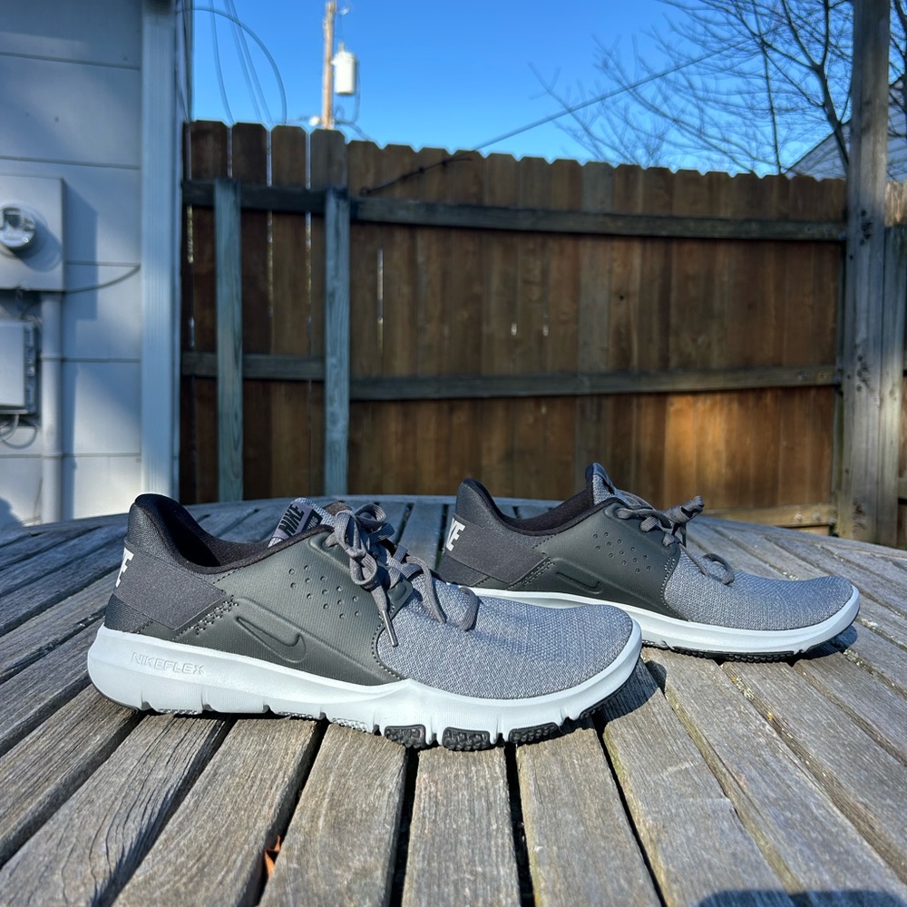 Men’s Nike Flex Control‎ TR3 Sneakers size 12W